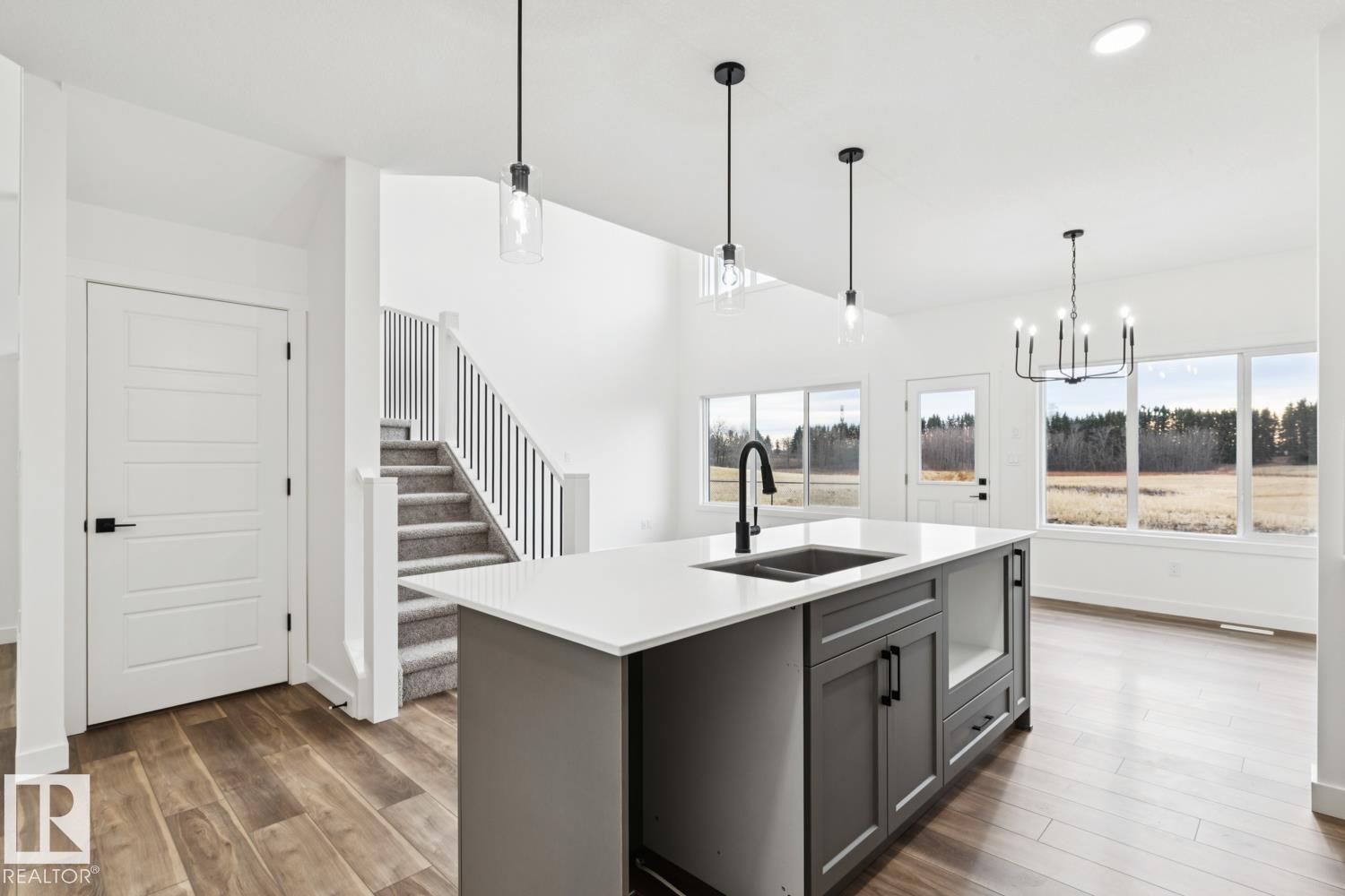 1519 11 Av Nw, Edmonton, Alberta  T6T 2W4 - Photo 9 - E4468956