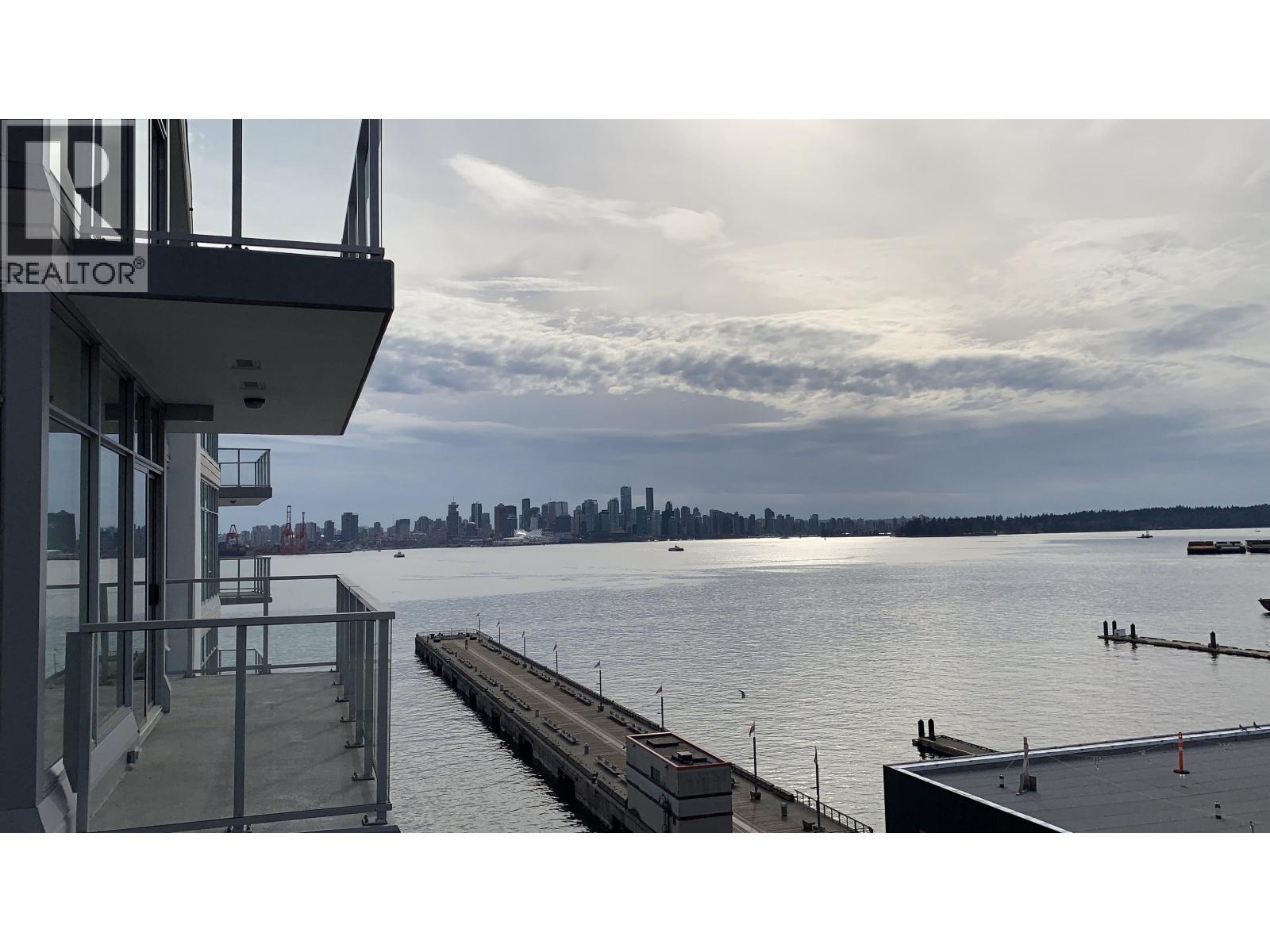 807 175 Victory Ship Way, Vancouver, British Columbia  V7L 0G1 - Photo 2 - R3100532