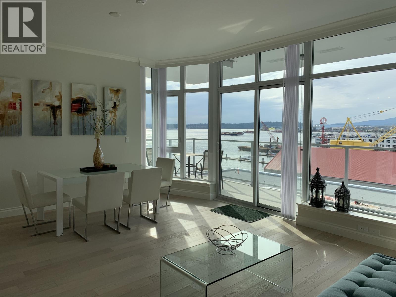 807 175 Victory Ship Way, Vancouver, British Columbia  V7L 0G1 - Photo 3 - R3100532