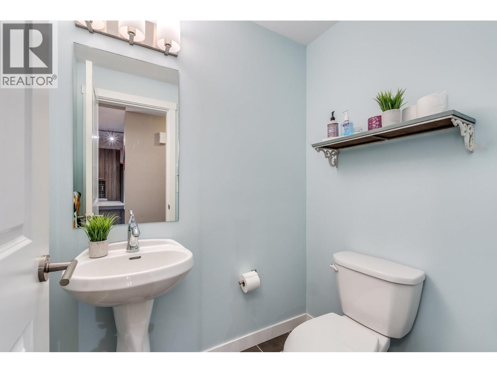 208 2110 Rowland Street, Port Coquitlam, British Columbia  V3C 0C2 - Photo 15 - R3088472