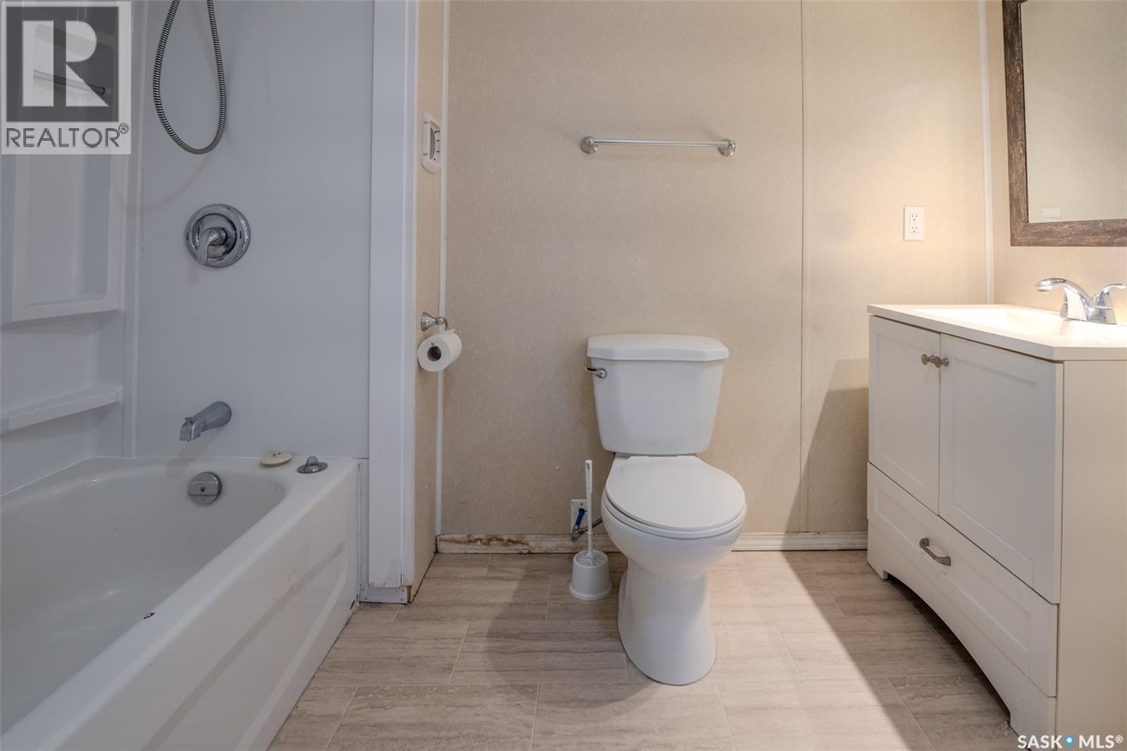 63 219 Grant Street, Saskatoon, Saskatchewan  S7N 2A5 - Photo 11 - SK030599