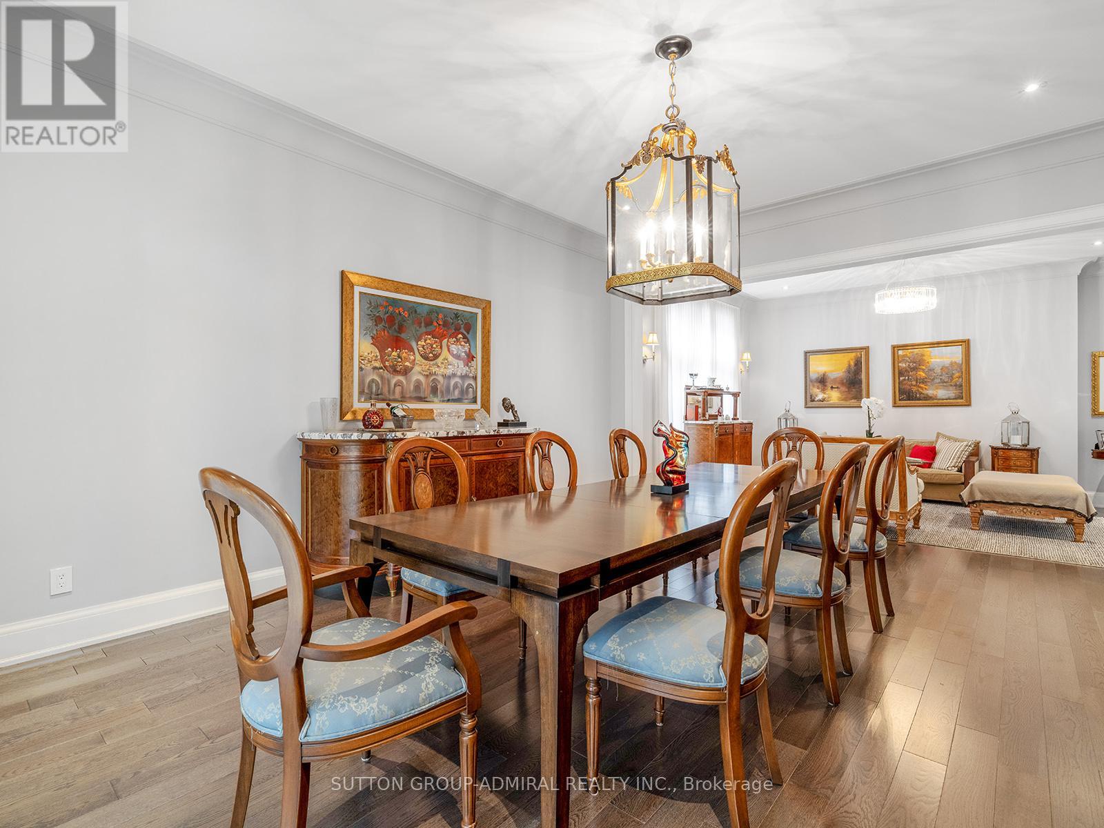 125 Sandringham Drive, Toronto, Ontario  M3H 1E2 - Photo 13 - C12893436