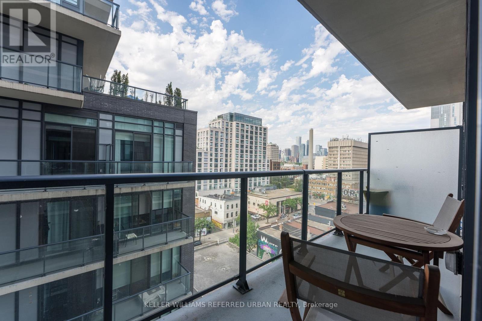 1005 - 297 College Street, Toronto, Ontario  M5T 0C2 - Photo 6 - C12856496