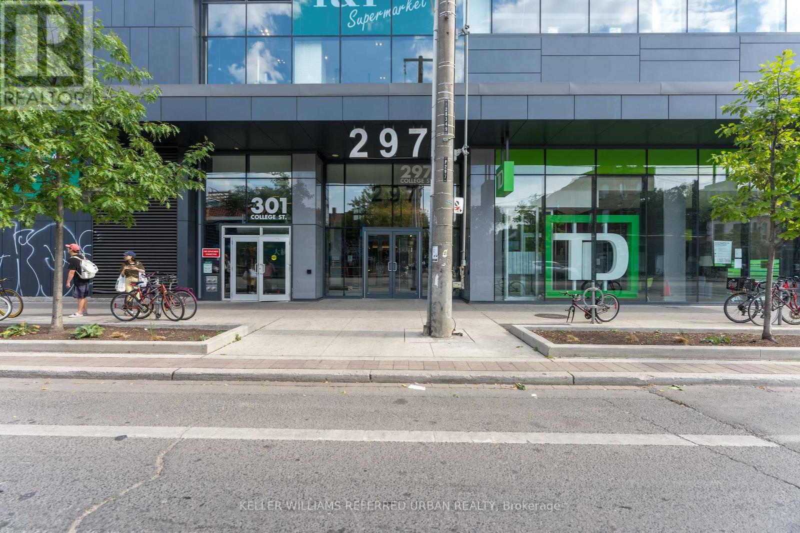 1005 - 297 College Street, Toronto, Ontario  M5T 0C2 - Photo 7 - C12856496