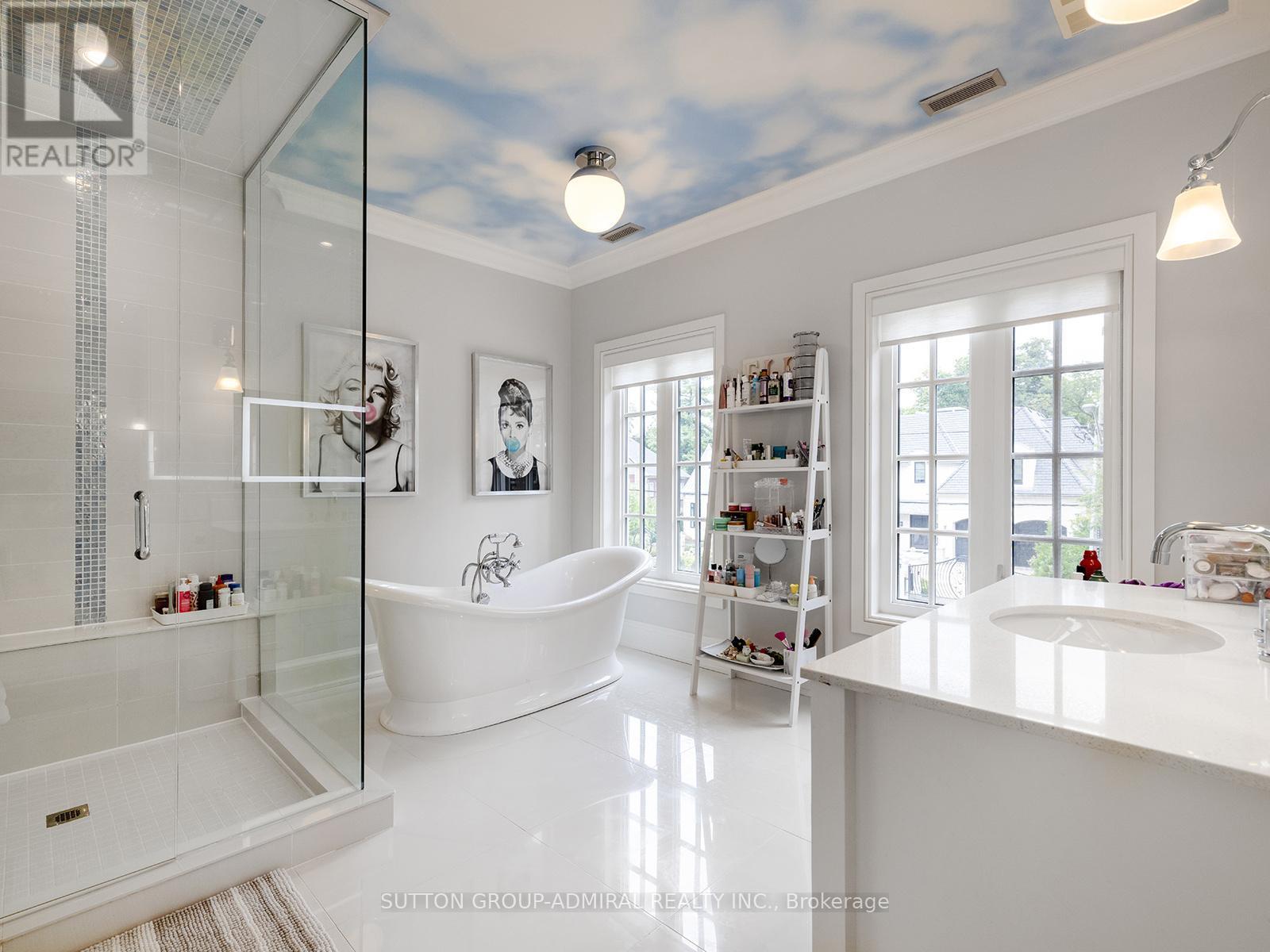 125 Sandringham Drive, Toronto, Ontario  M3H 1E2 - Photo 24 - C12893436