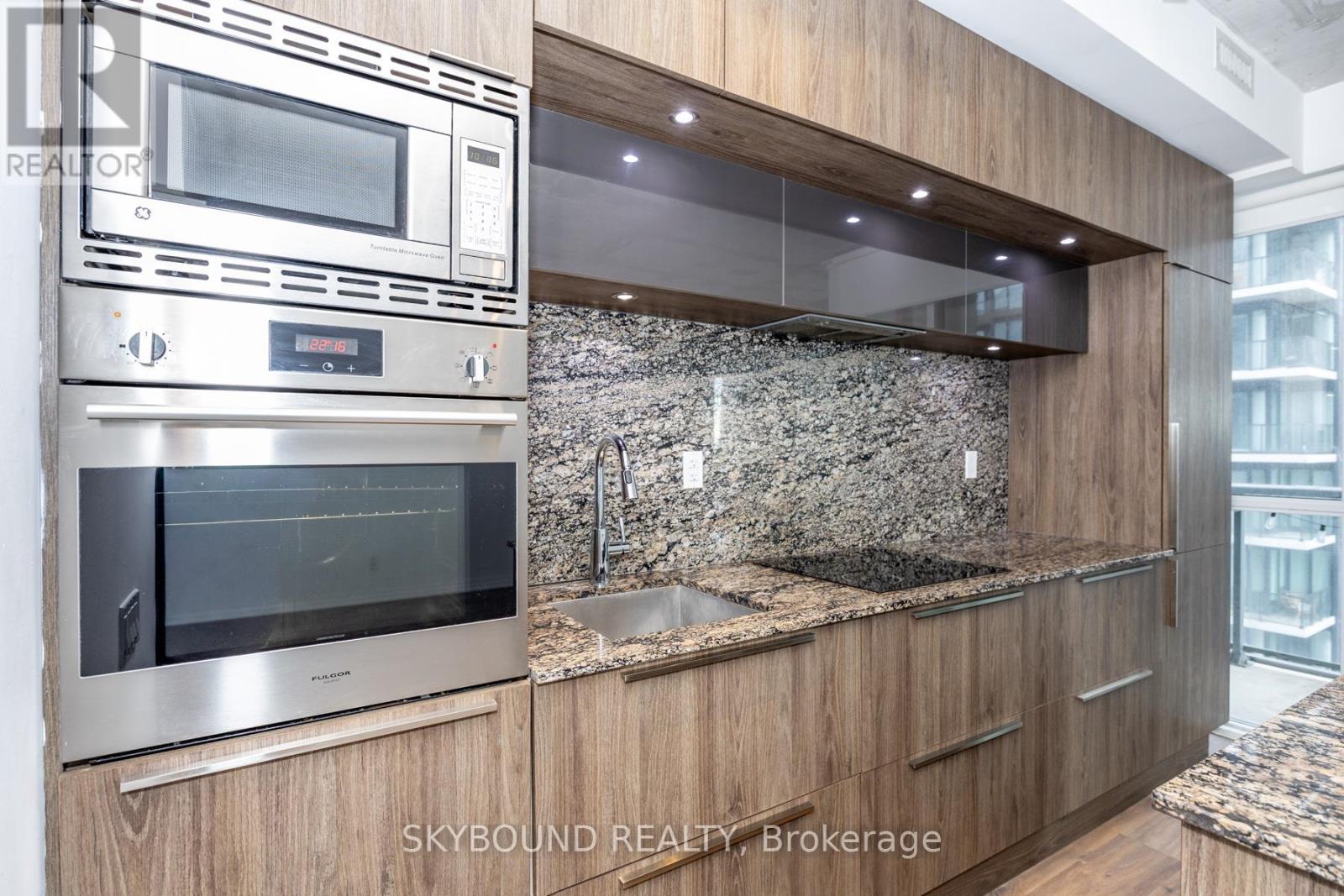 2704 - 88 Blue Jays Way, Toronto, Ontario  M5V 0L7 - Photo 12 - C12893564