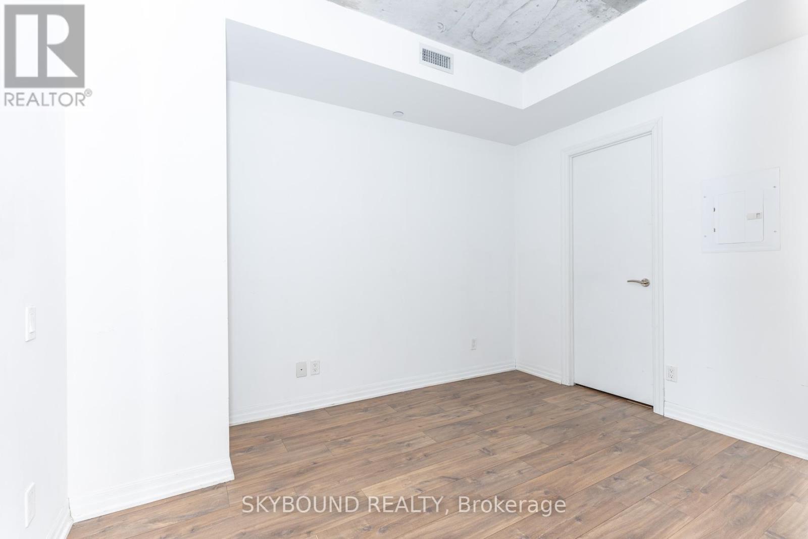 2704 - 88 Blue Jays Way, Toronto, Ontario  M5V 0L7 - Photo 17 - C12893564