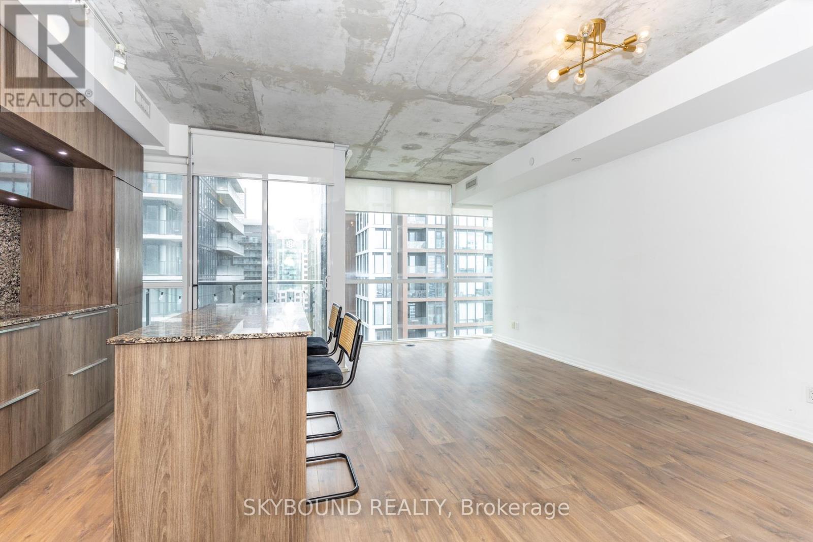2704 - 88 Blue Jays Way, Toronto, Ontario  M5V 0L7 - Photo 7 - C12893564