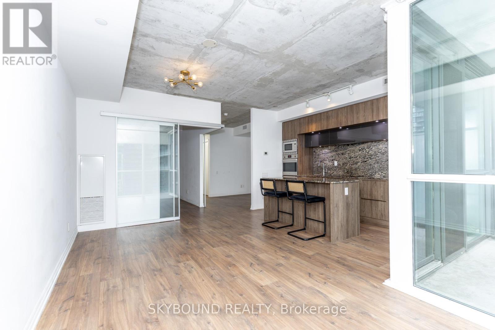 2704 - 88 Blue Jays Way, Toronto, Ontario  M5V 0L7 - Photo 5 - C12893564