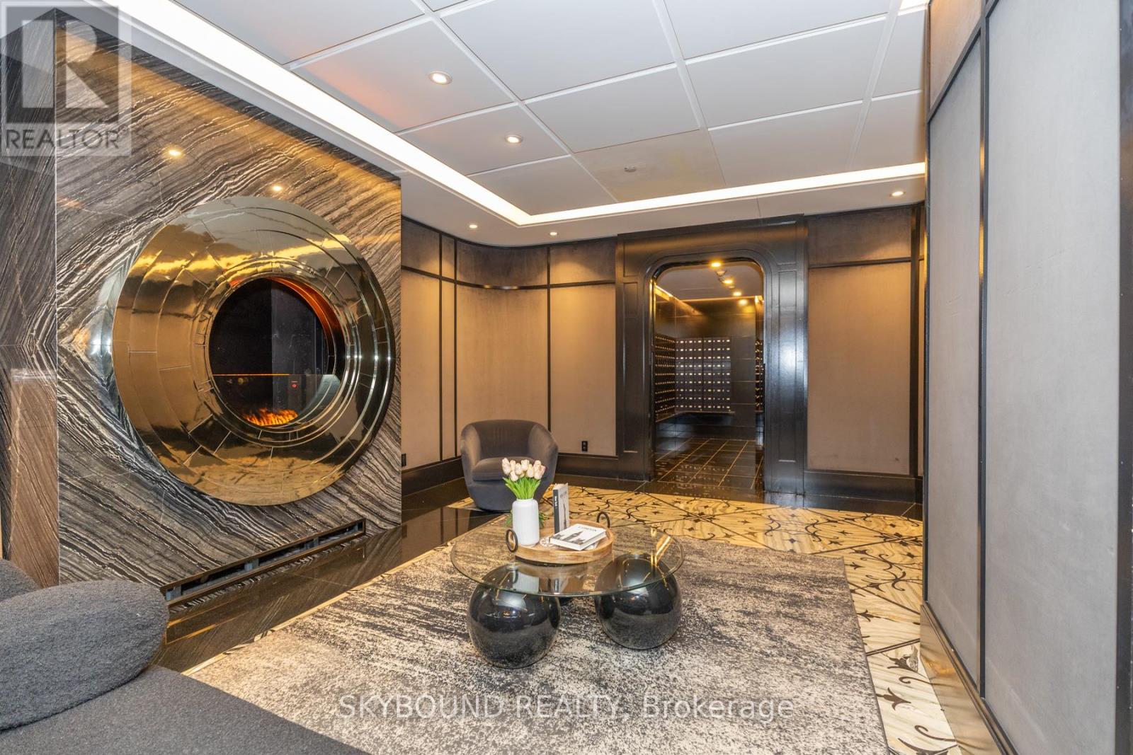 2704 - 88 Blue Jays Way, Toronto, Ontario  M5V 0L7 - Photo 37 - C12893564