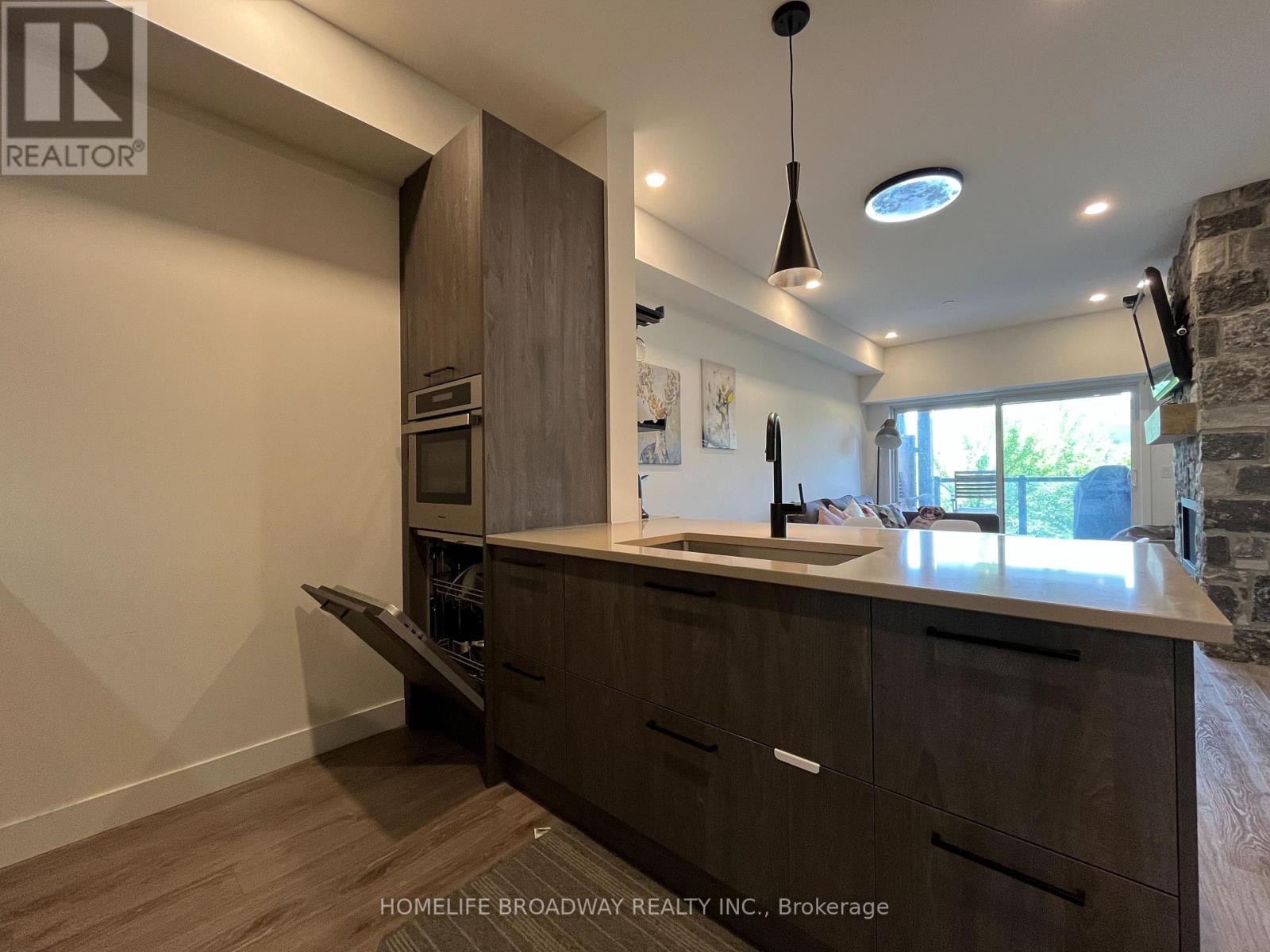 205 - 18 Beckwith Lane, Blue Mountains, Ontario  L9Y 3B6 - Photo 19 - X12893158