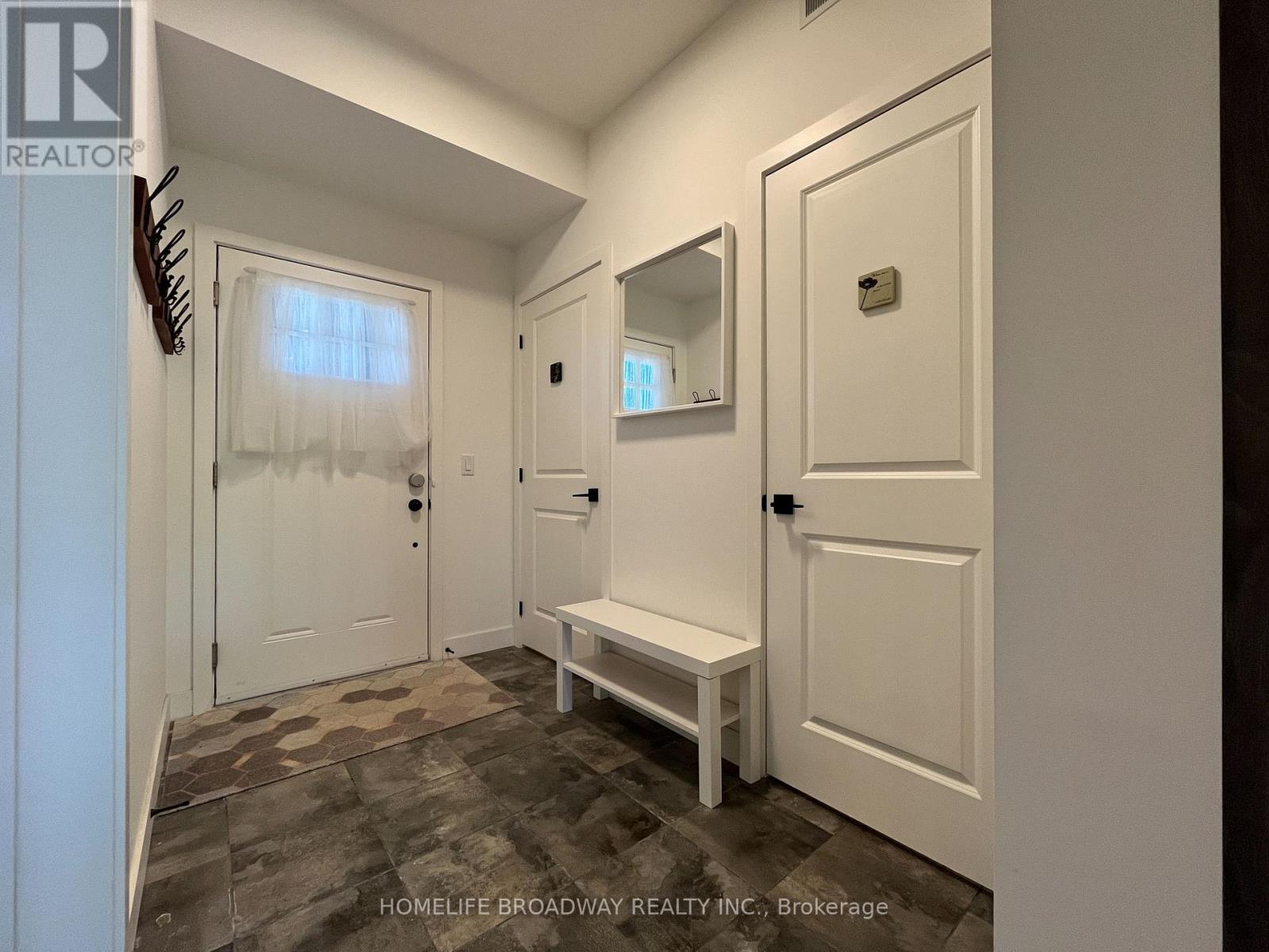 205 - 18 Beckwith Lane, Blue Mountains, Ontario  L9Y 3B6 - Photo 12 - X12893158