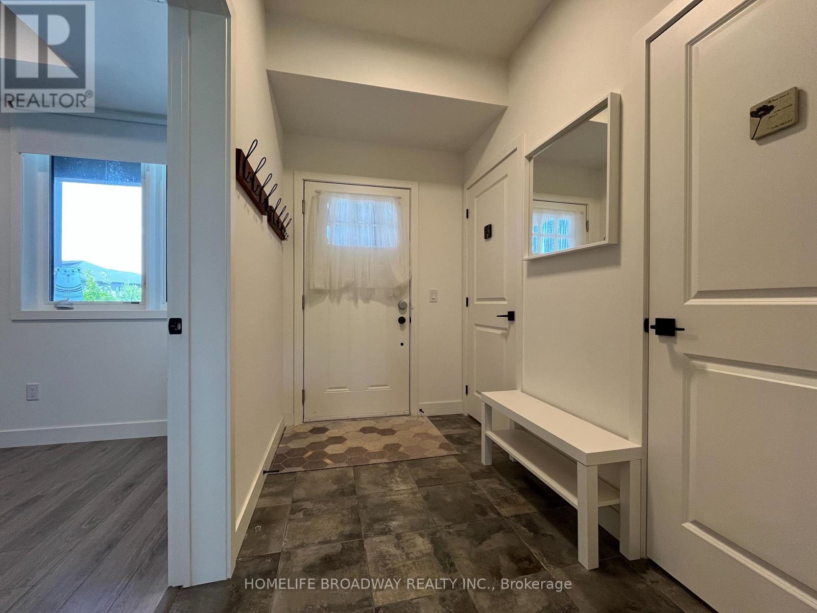 205 - 18 Beckwith Lane, Blue Mountains, Ontario  L9Y 3B6 - Photo 13 - X12893158