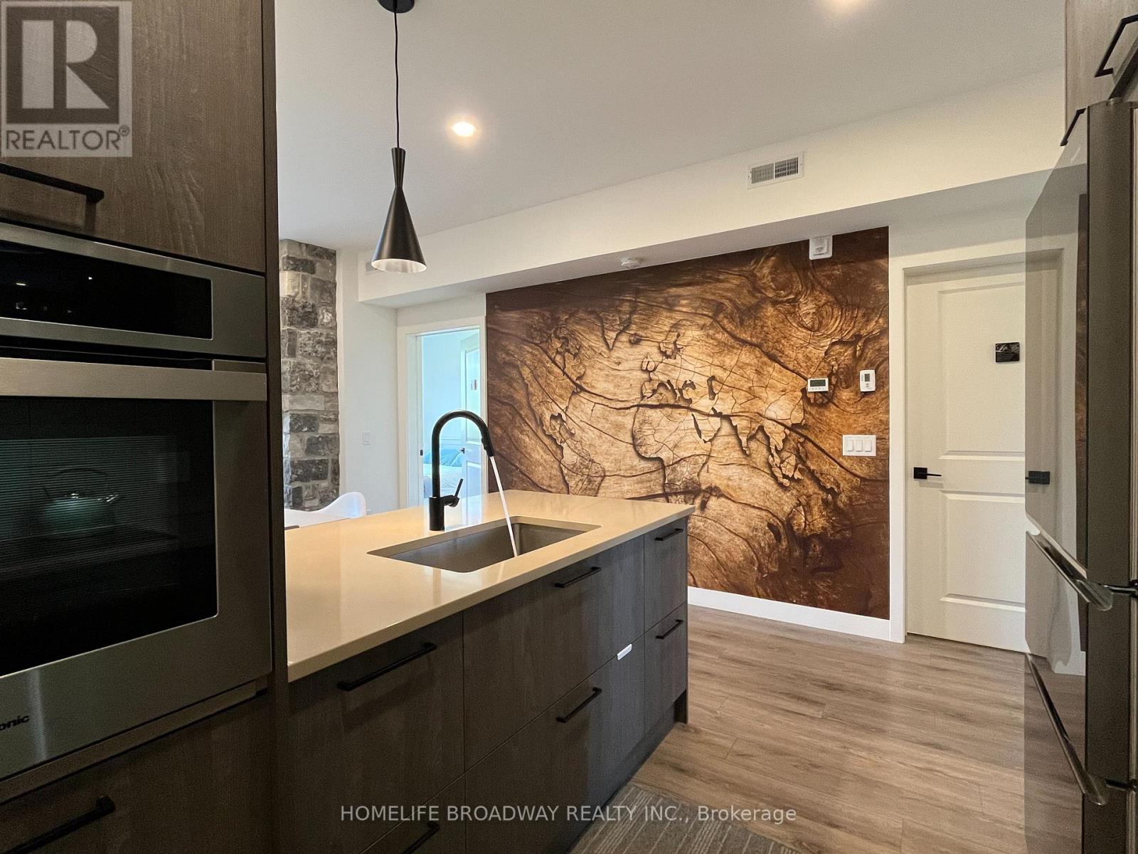 205 - 18 Beckwith Lane, Blue Mountains, Ontario  L9Y 3B6 - Photo 20 - X12893158