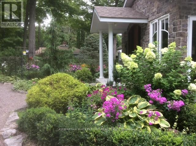 48 Maple Avenue, Kawartha Lakes, Ontario  K0M 2B0 - Photo 41 - X12893708