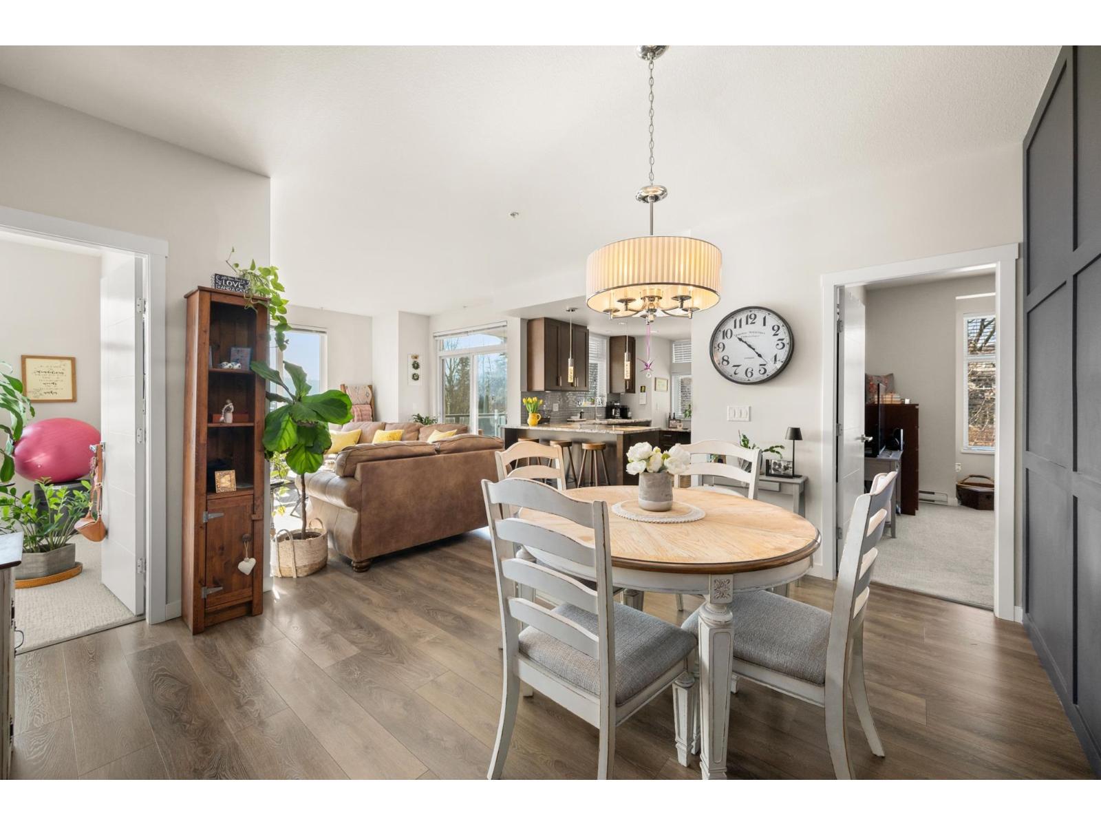 217 2242 Whatcom Road, Abbotsford, British Columbia  V3G 0G3 - Photo 5 - R3094633