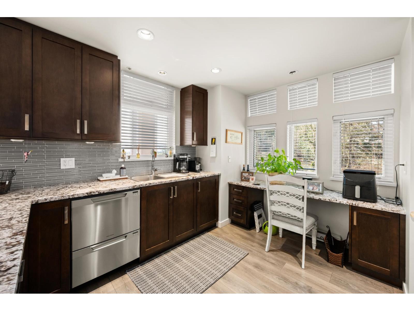 217 2242 Whatcom Road, Abbotsford, British Columbia  V3G 0G3 - Photo 14 - R3094633