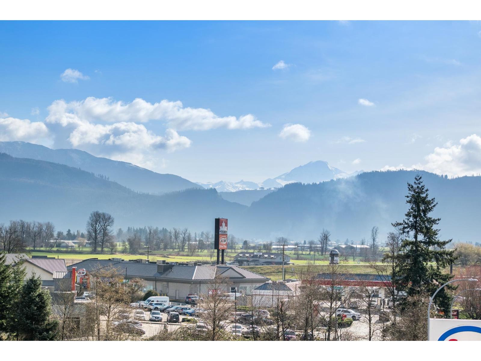 217 2242 Whatcom Road, Abbotsford, British Columbia  V3G 0G3 - Photo 3 - R3094633