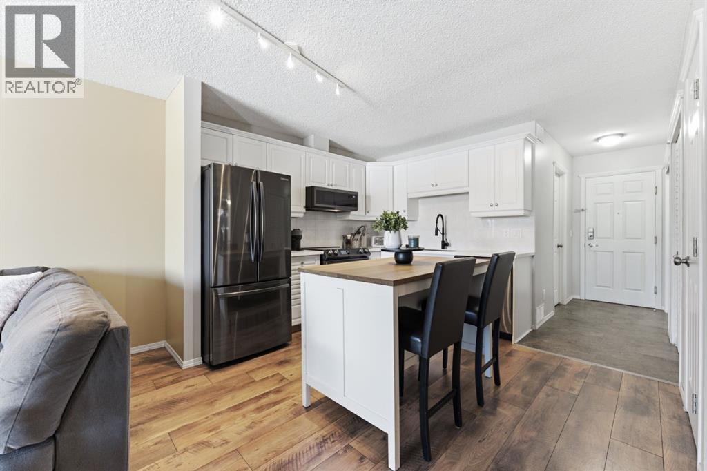 203, 6148 Bowness Road Nw, Calgary, Alberta  T3B 0E1 - Photo 4 - A2288648