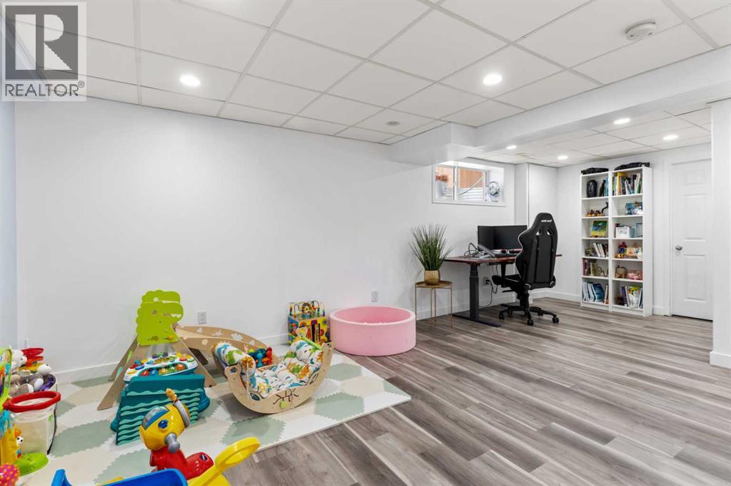 219 Silverado Plains Close Sw, Calgary, Alberta  T2X 0J2 - Photo 24 - A2293474