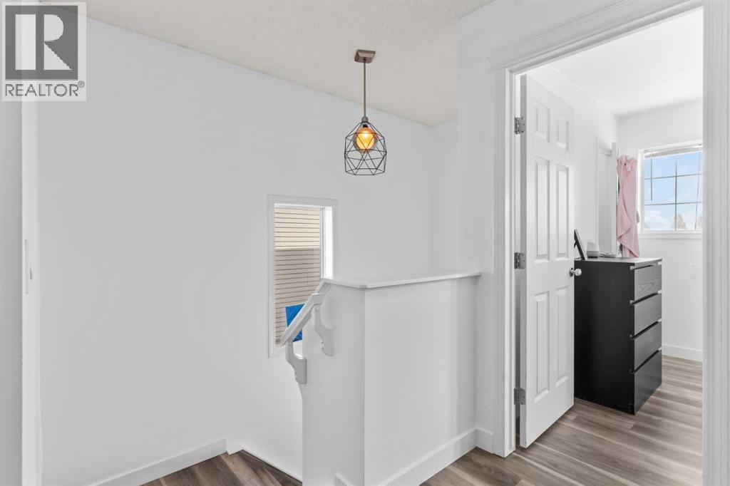 219 Silverado Plains Close Sw, Calgary, Alberta  T2X 0J2 - Photo 14 - A2293474