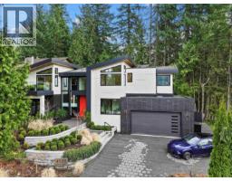 4528 SKYLINE DRIVE, North Vancouver, British Columbia