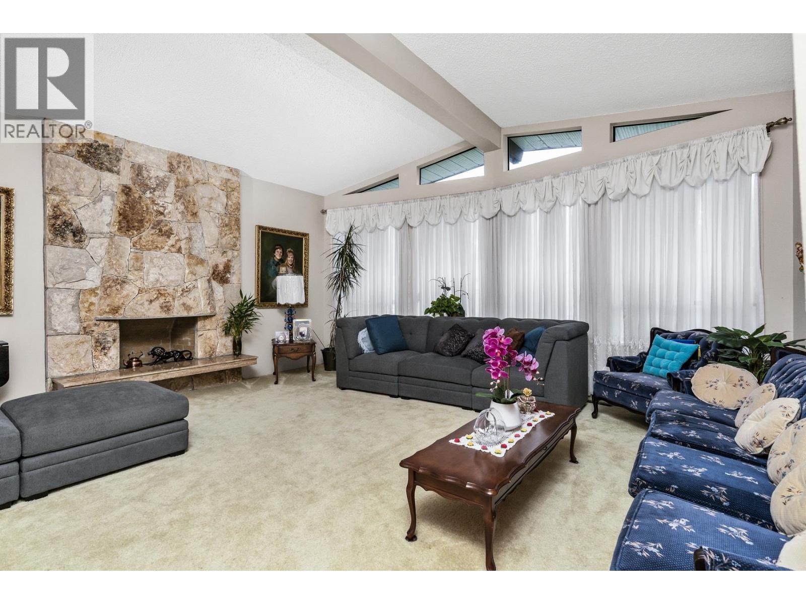 7615 Lawrence Drive, Burnaby, British Columbia  V5A 3M6 - Photo 4 - R3100725