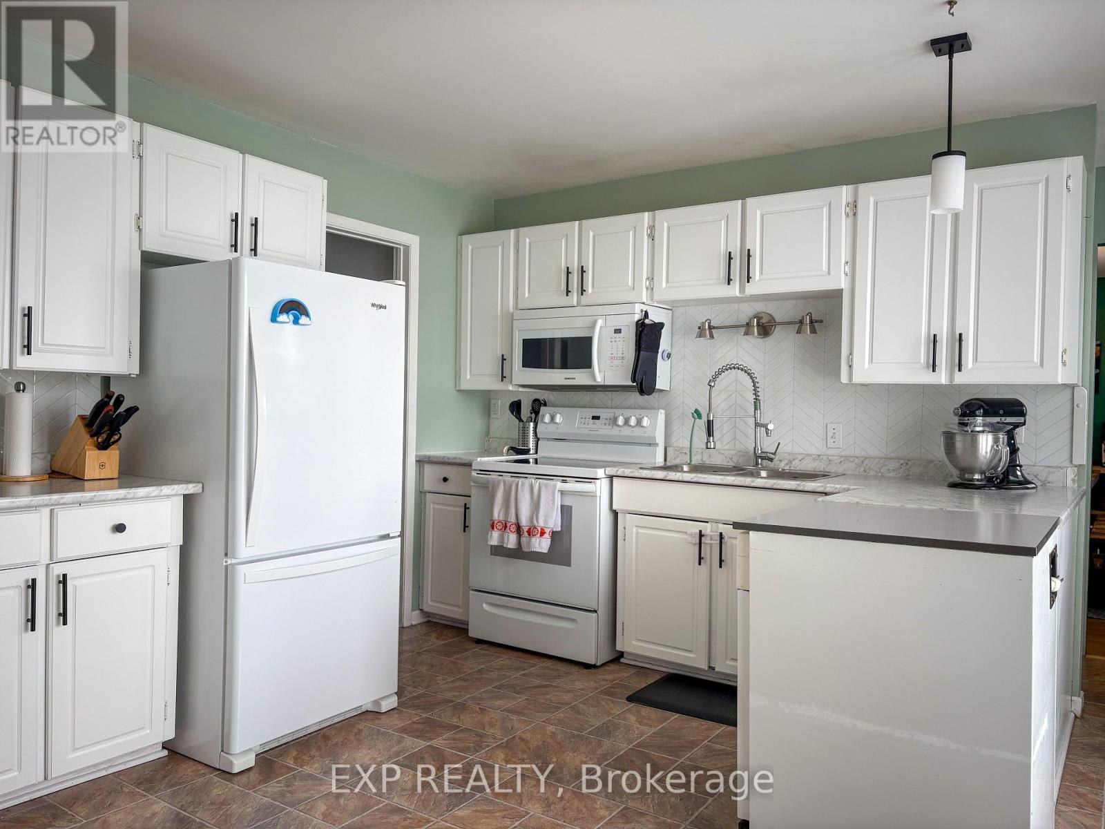 934 Raglan Street S, Renfrew, Ontario  K7V 1S4 - Photo 4 - X12893718