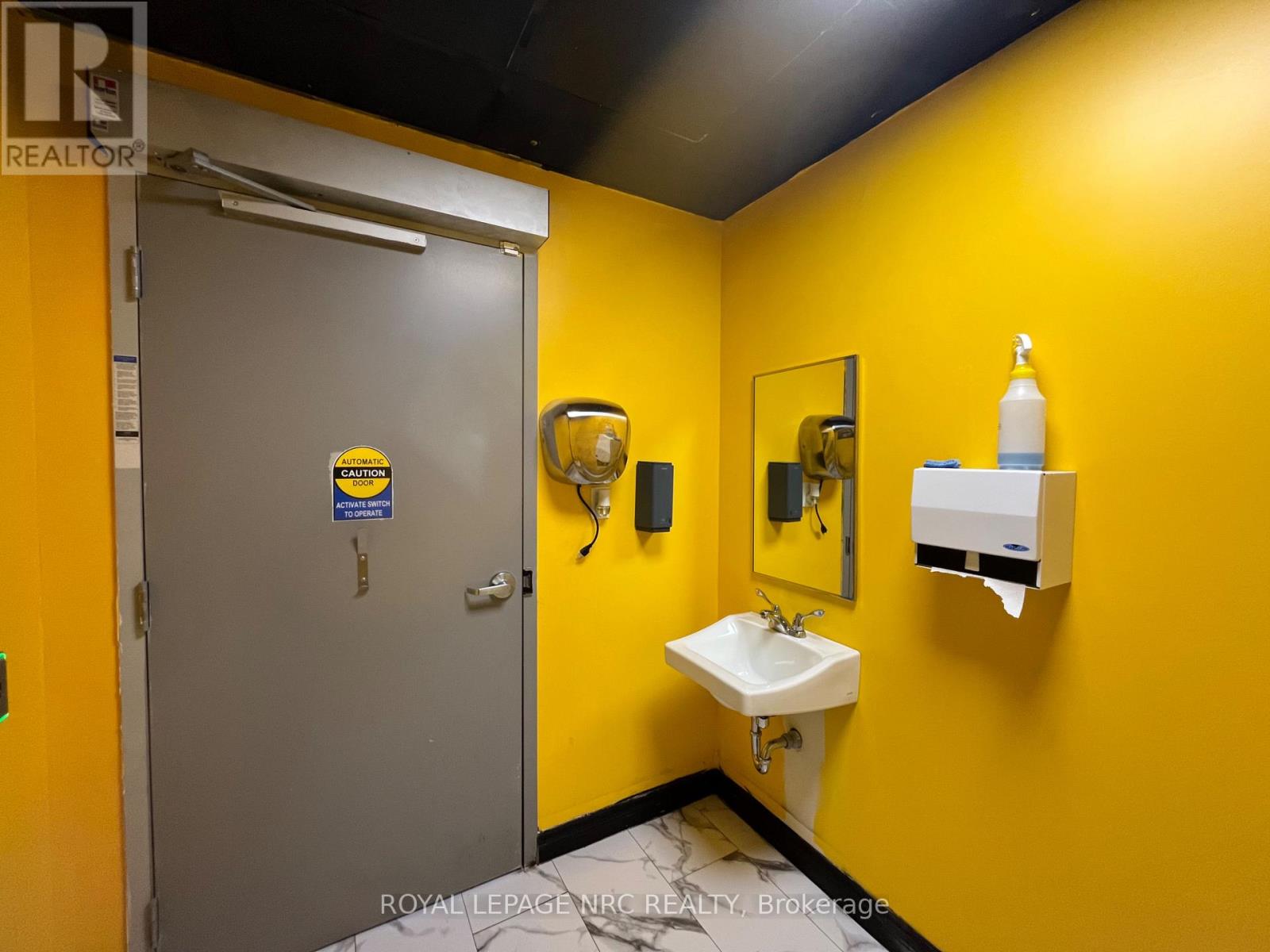 Unit# 6 - 191 Welland Avenue, St. Catharines (Downtown), Ontario  L2R 2P2 - Photo 11 - X12893680