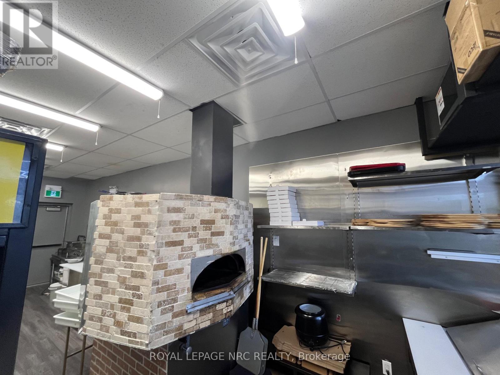 Unit# 6 - 191 Welland Avenue, St. Catharines (Downtown), Ontario  L2R 2P2 - Photo 12 - X12893680