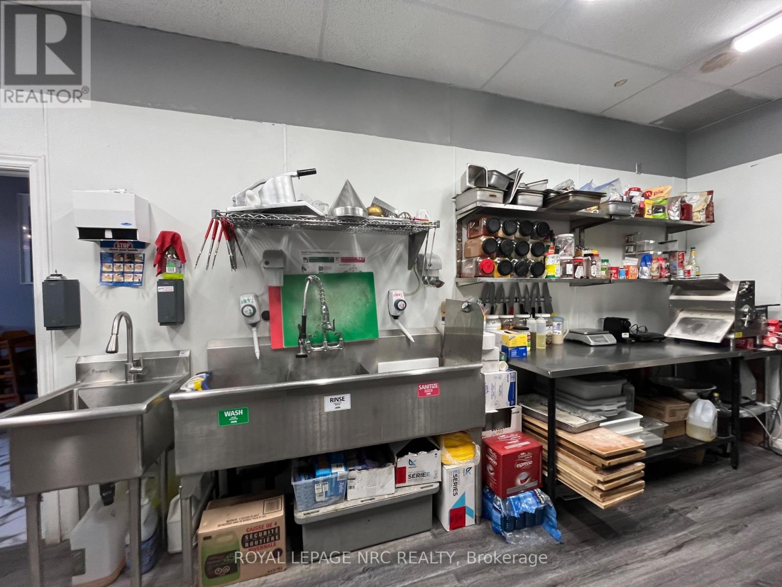 Unit# 6 - 191 Welland Avenue, St. Catharines (Downtown), Ontario  L2R 2P2 - Photo 15 - X12893680