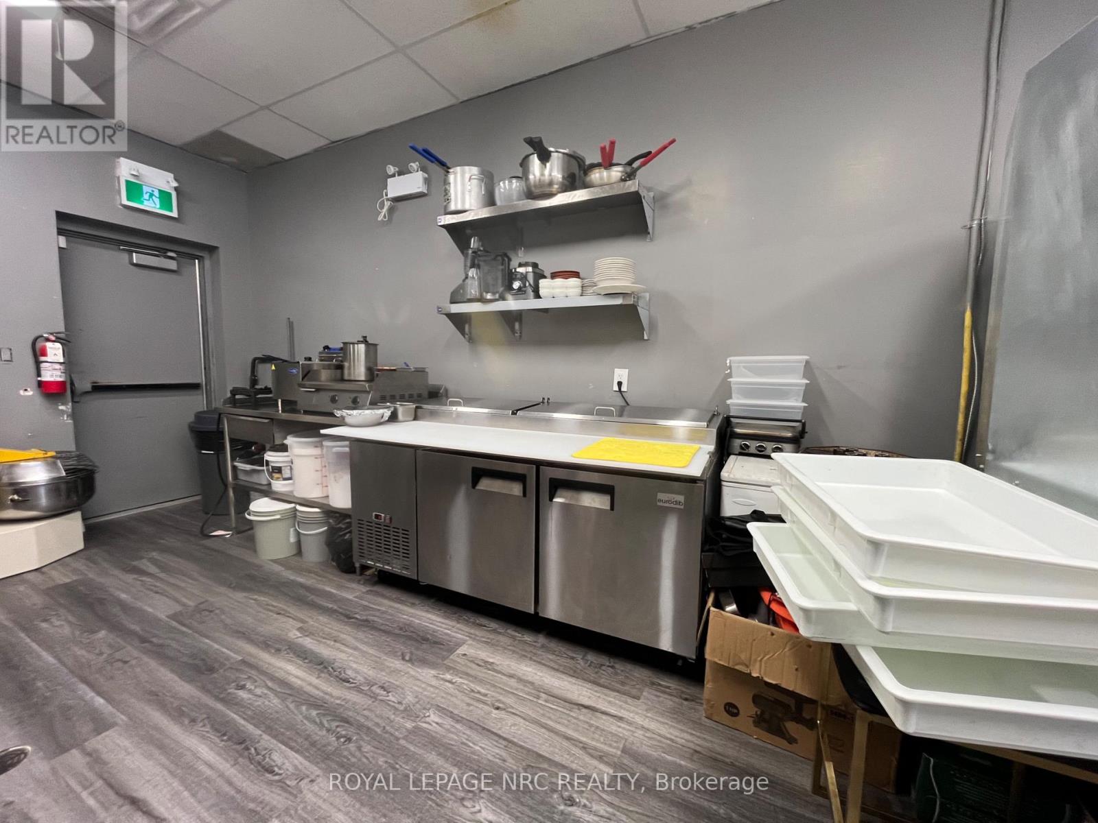 Unit# 6 - 191 Welland Avenue, St. Catharines (Downtown), Ontario  L2R 2P2 - Photo 16 - X12893680