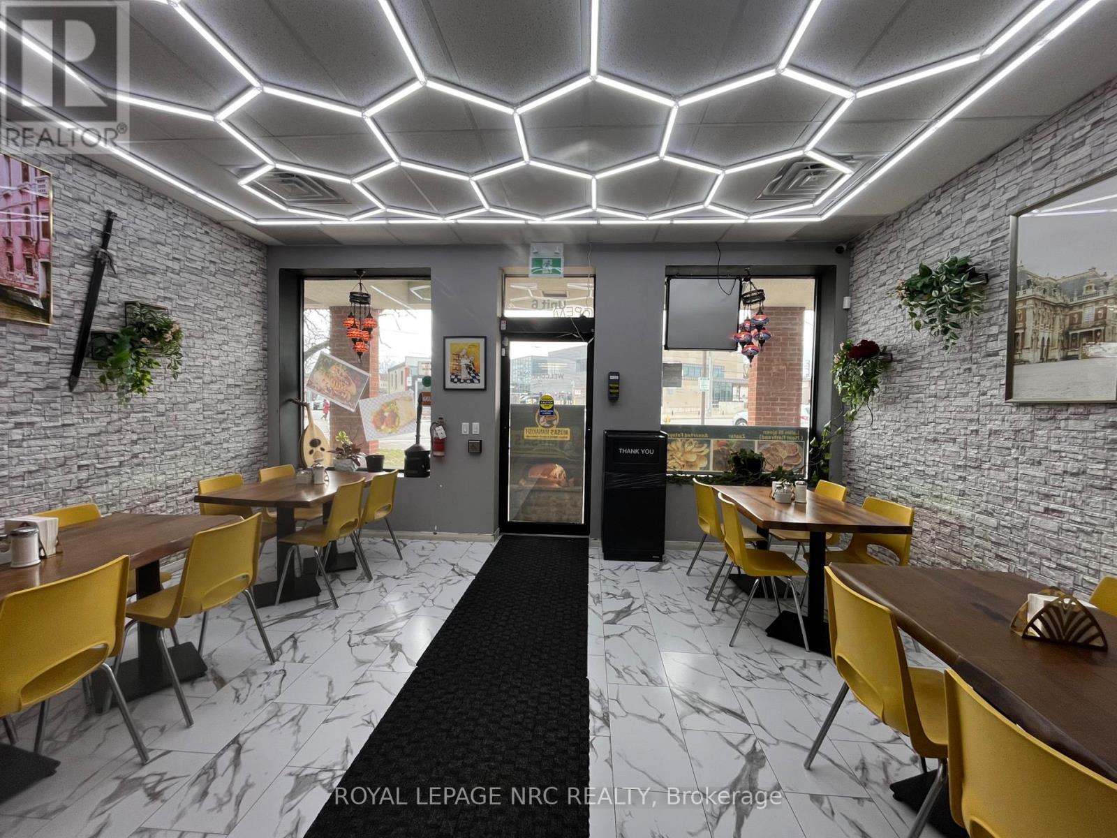 Unit# 6 - 191 Welland Avenue, St. Catharines (Downtown), Ontario  L2R 2P2 - Photo 4 - X12893680