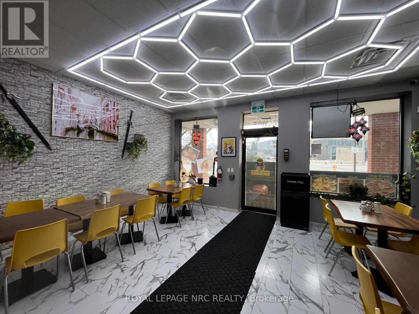 Unit# 6 - 191 Welland Avenue, St. Catharines (Downtown), Ontario  L2R 2P2 - Photo 8 - X12893680