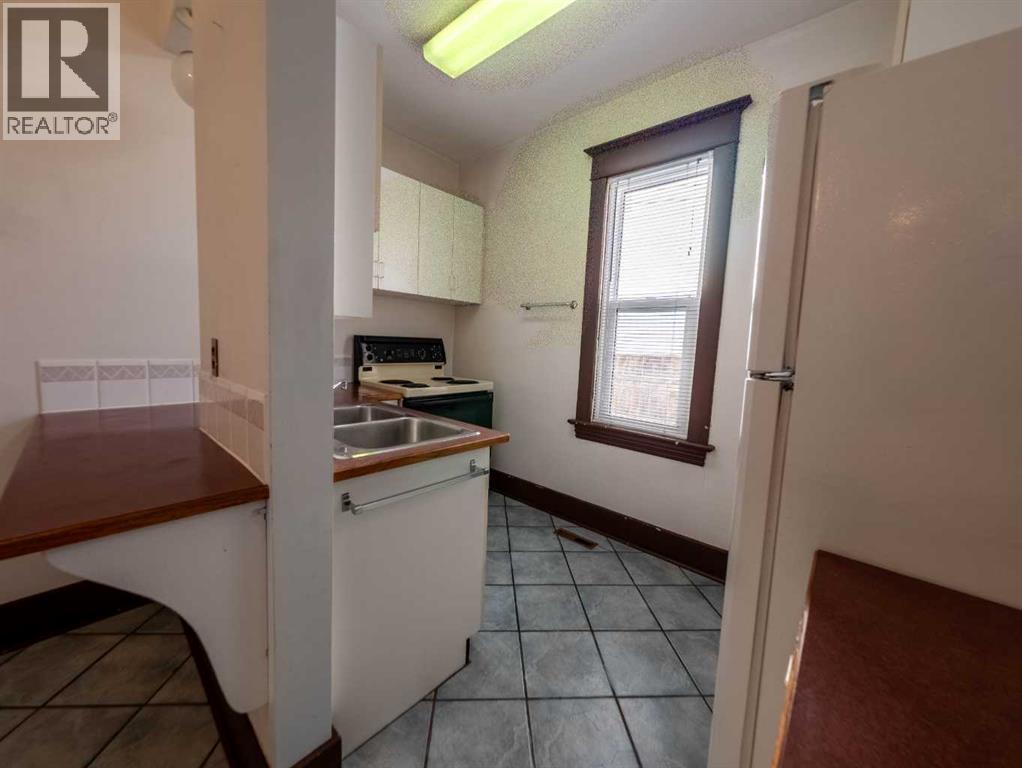 643 8 Street S, Lethbridge, Alberta  T1J 2K2 - Photo 10 - A2292163