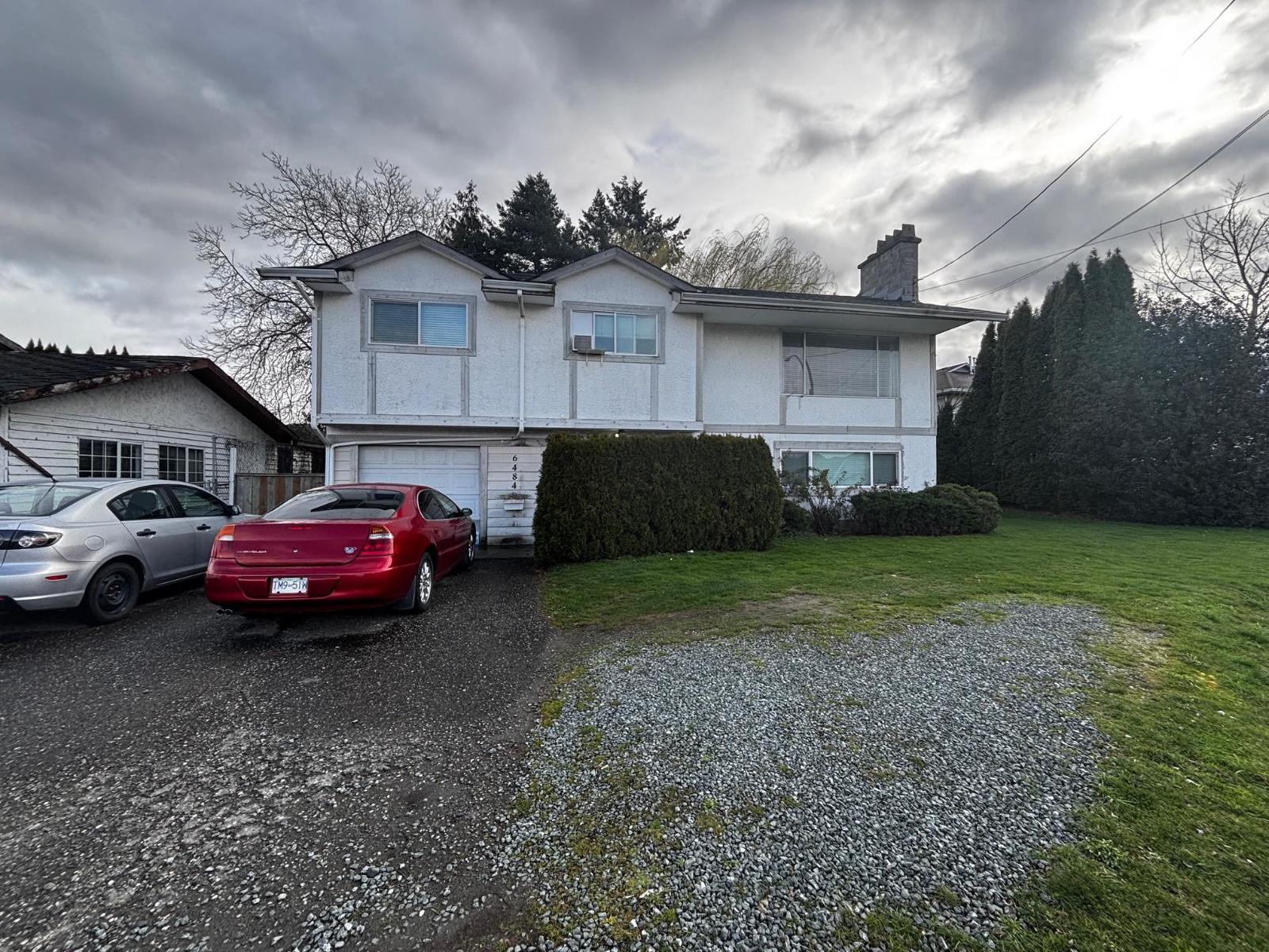 6484 Vedder Road, Sardis South, Chilliwack, British Columbia  V2R 1C9 - Photo 2 - R3098701