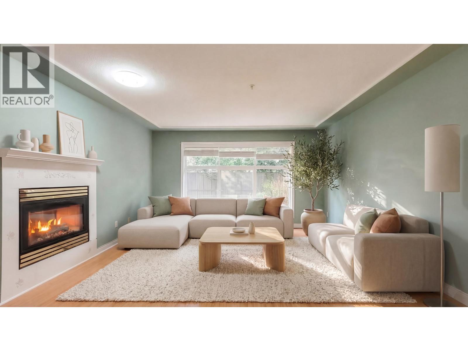 10 758 Riverside Drive, Port Coquitlam, British Columbia  V3B 7V8 - Photo 2 - R3100388