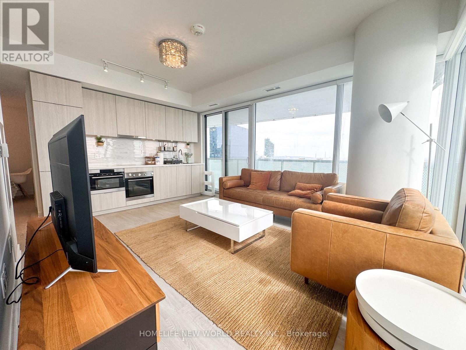 2402 - 15 Queens Quay E, Toronto, Ontario  M5E 0C5 - Photo 11 - C12893728