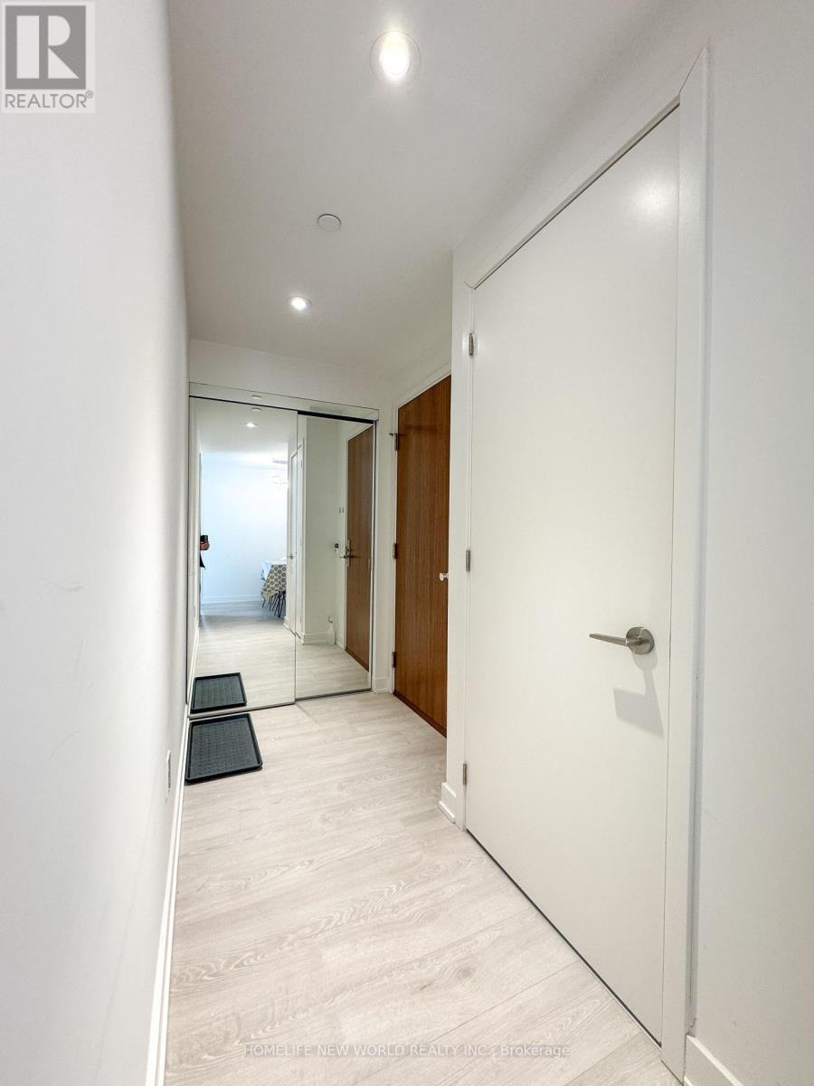 2402 - 15 Queens Quay E, Toronto, Ontario  M5E 0C5 - Photo 13 - C12893728