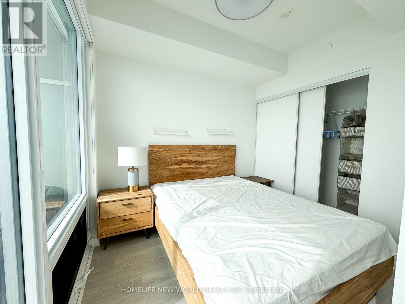 2402 - 15 Queens Quay E, Toronto, Ontario  M5E 0C5 - Photo 25 - C12893728