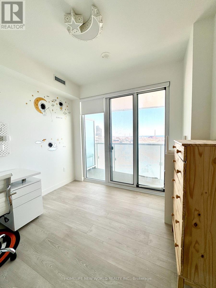 2402 - 15 Queens Quay E, Toronto, Ontario  M5E 0C5 - Photo 26 - C12893728