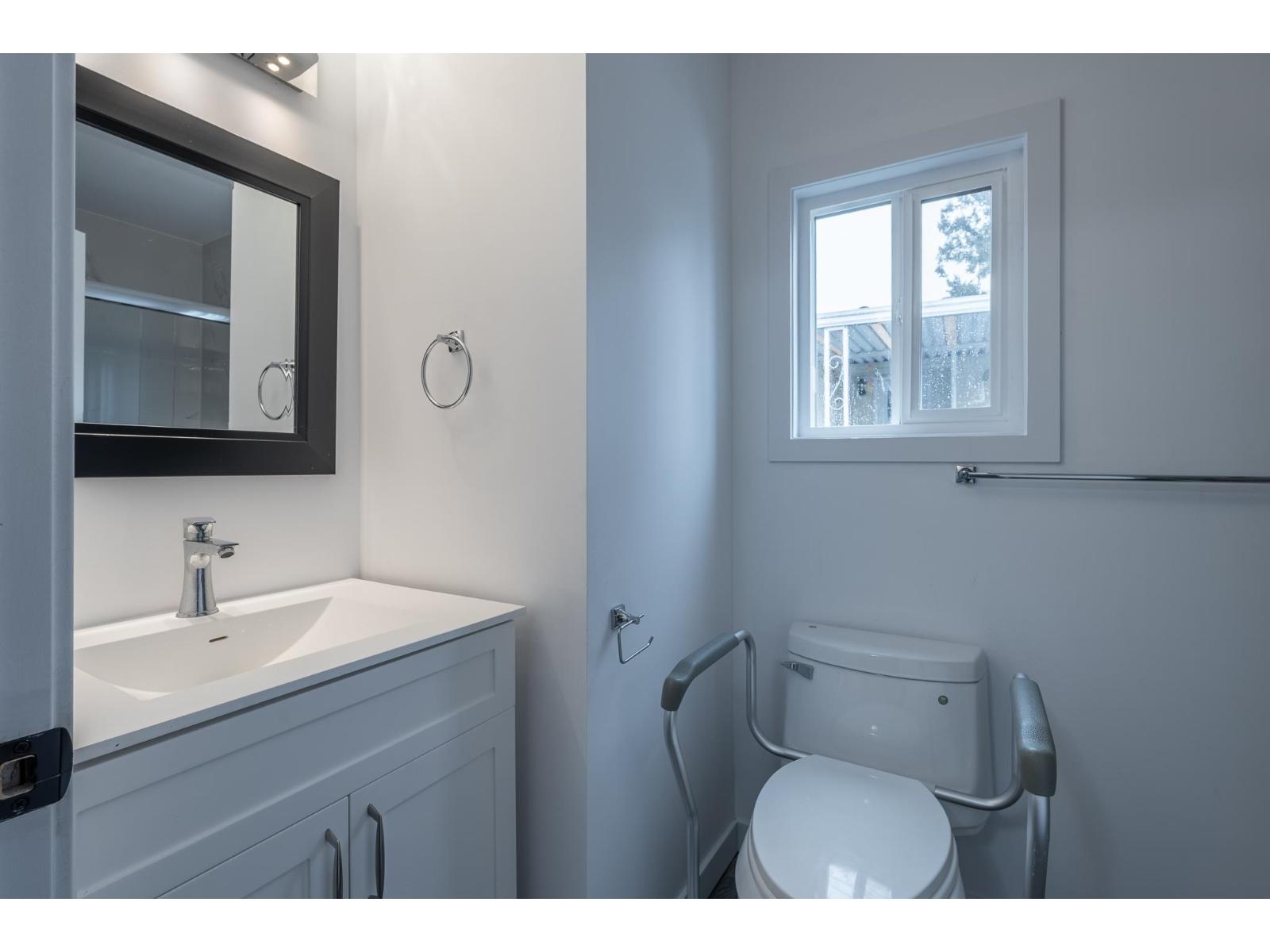 109 3655 244 Street, Langley, British Columbia  V2Z 1N1 - Photo 3 - R3100894