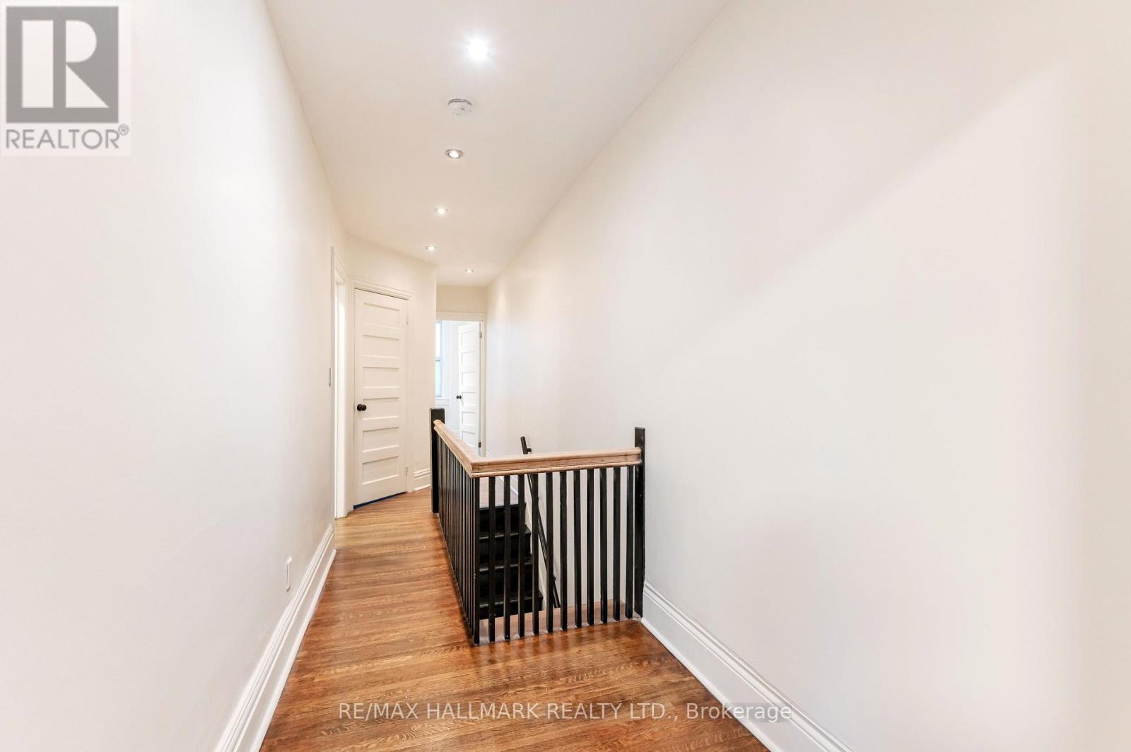 653 Logan Avenue, Toronto, Ontario  M4K 3C4 - Photo 19 - E12893714