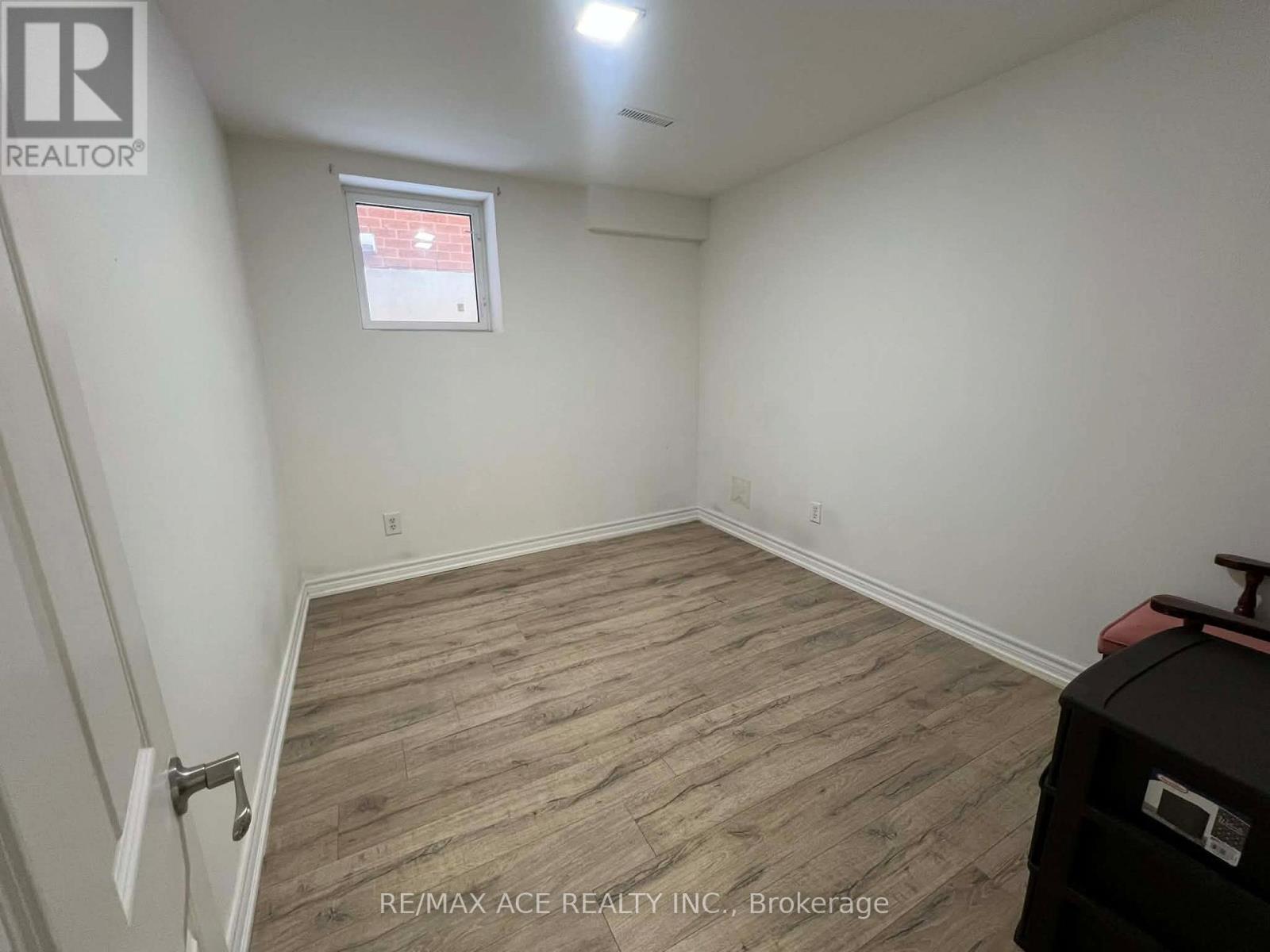 Bsmt - 161 Heale Avenue, Toronto, Ontario  M1N 3Y2 - Photo 7 - E12893724