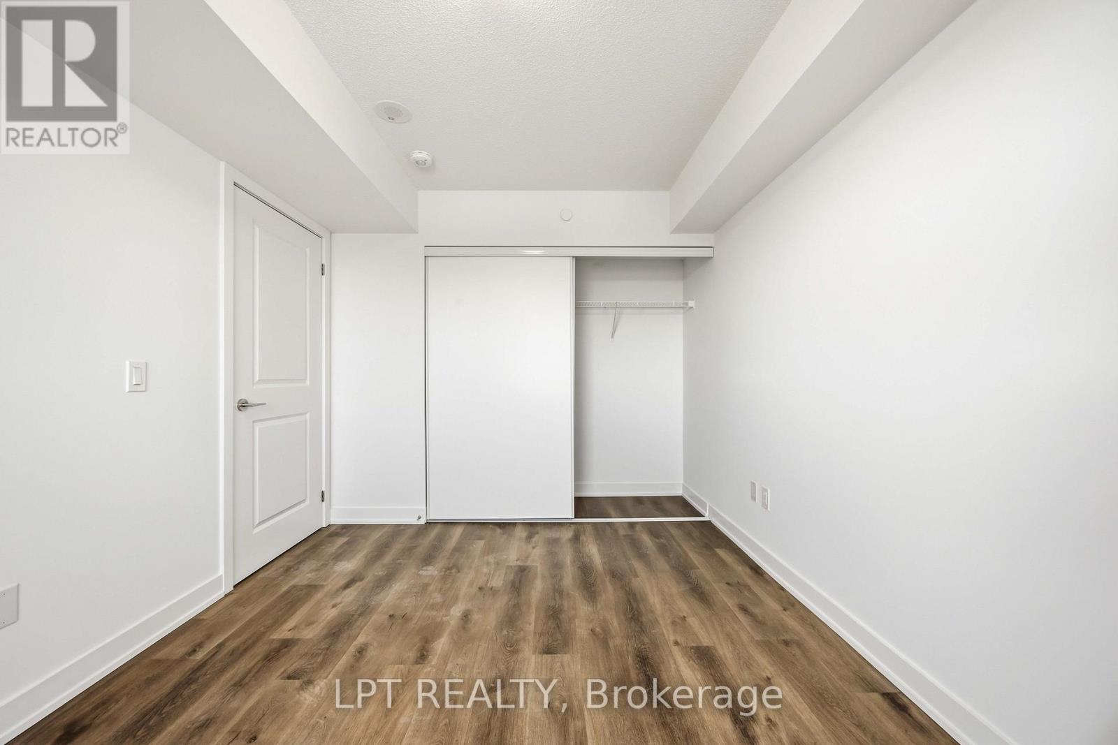 304 - 1010 Sandy Beach Road Road, Pickering, Ontario  L1W 0C7 - Photo 8 - E12893730