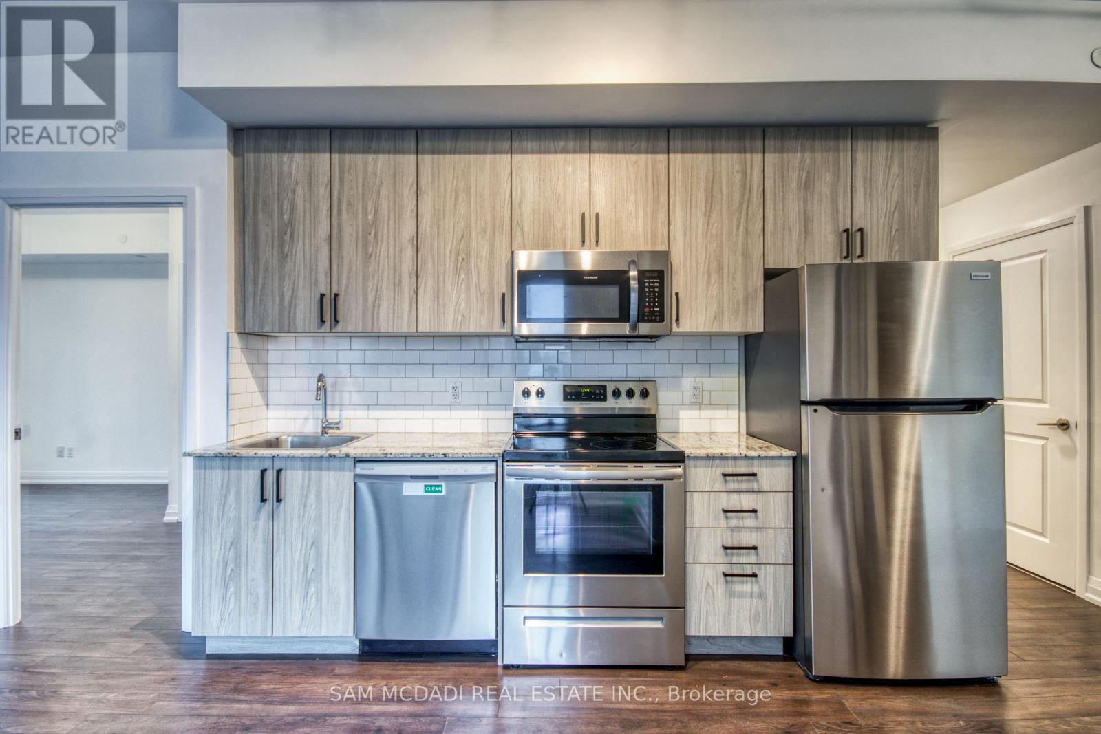 311 - 10 Meadowglen Place, Toronto, Ontario  M1G 2V6 - Photo 5 - E12893738