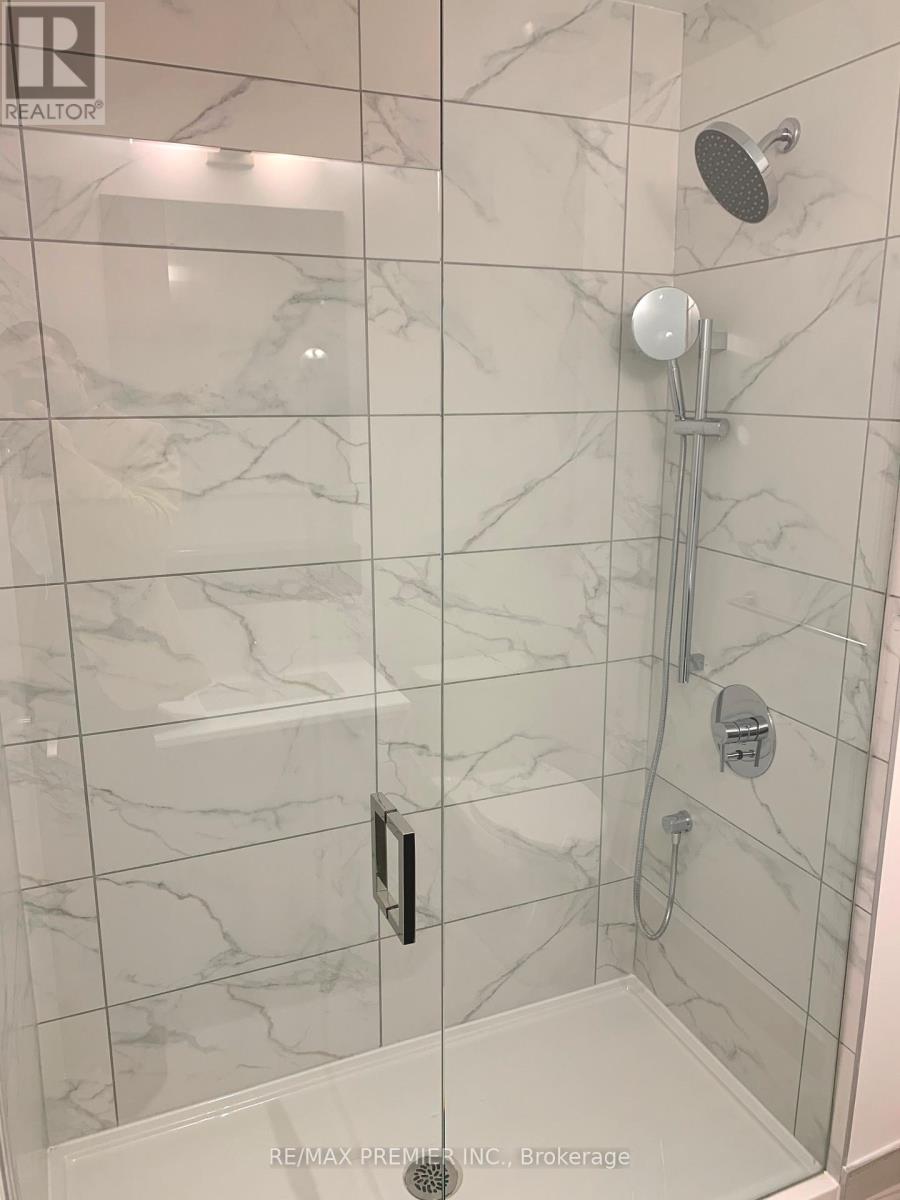 4205 - 898 Portage Parkway, Vaughan, Ontario  L4K 0J6 - Photo 13 - N12893712