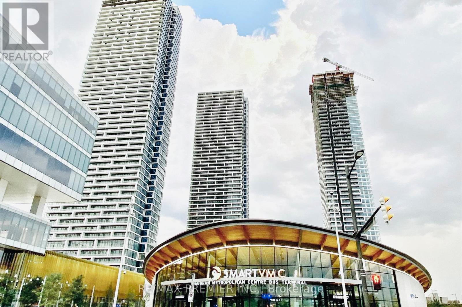 4205 - 898 Portage Parkway, Vaughan, Ontario  L4K 0J6 - Photo 2 - N12893712