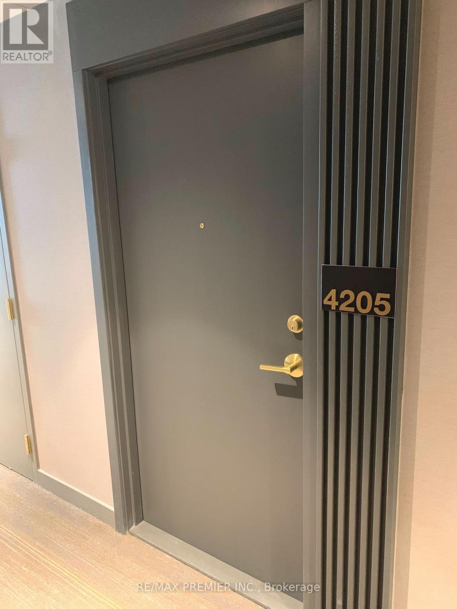 4205 - 898 Portage Parkway, Vaughan, Ontario  L4K 0J6 - Photo 3 - N12893712