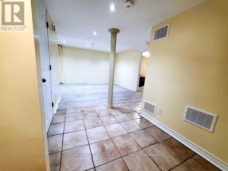 Bsmt - 21 Timbercove Road, Brampton (Credit Valley), Ontario  L6Y 0W9 - Photo 4 - W12893616